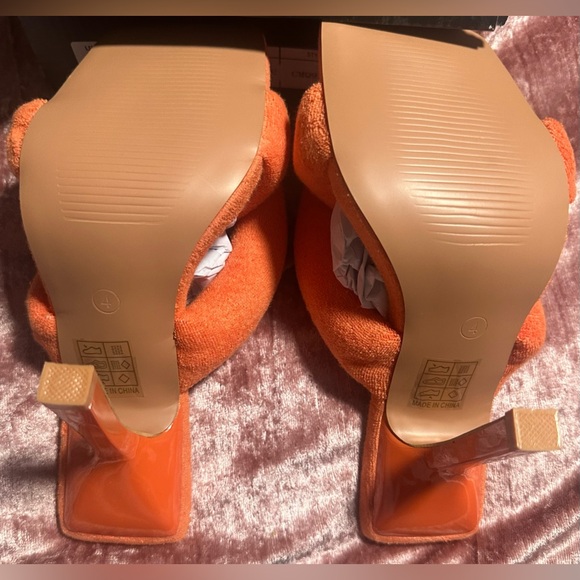 PrettyLittleThing , size 6 & Burnt Orange - Picture 3 of 5